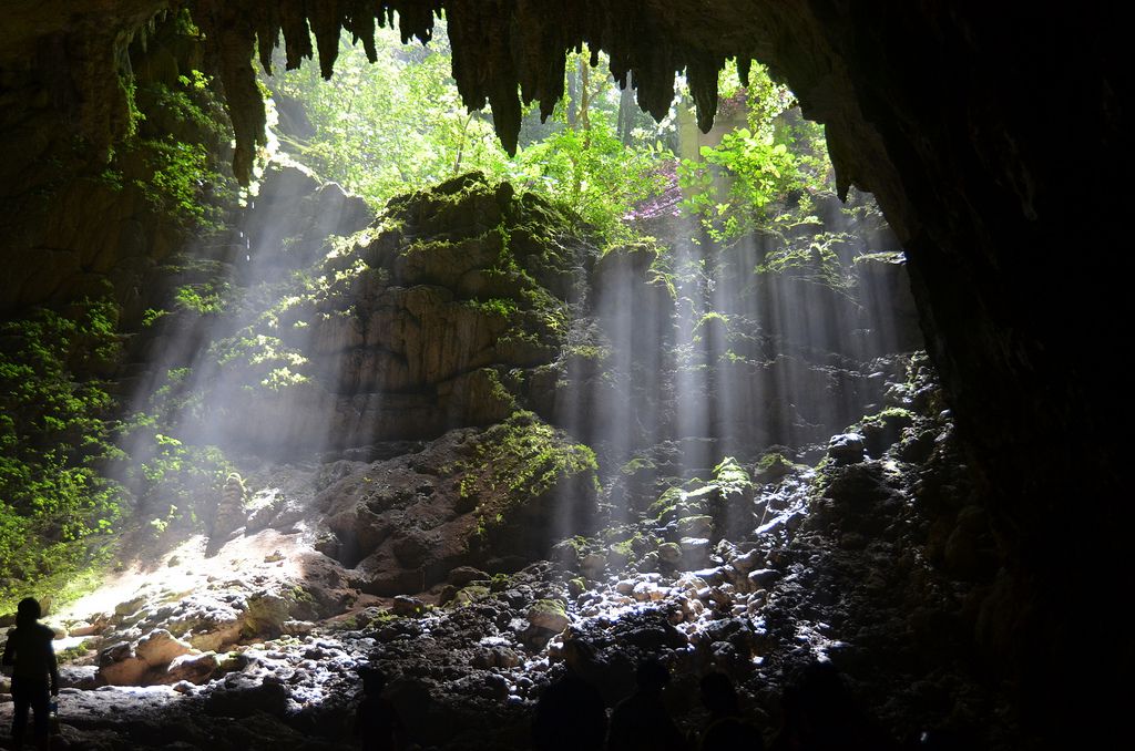 cave1